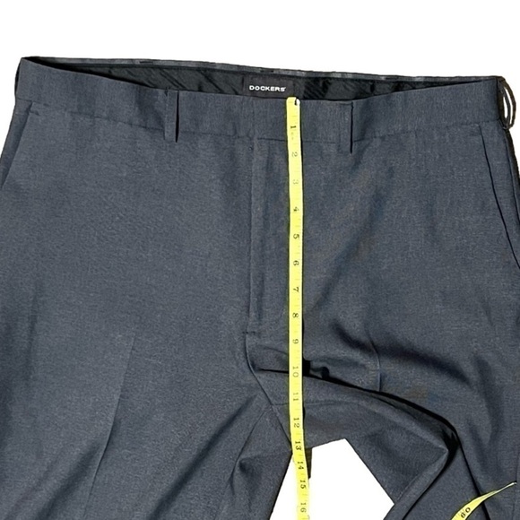 Dockers Gray Men’s Slacks (Sz 36/32) - Picture 8 of 9